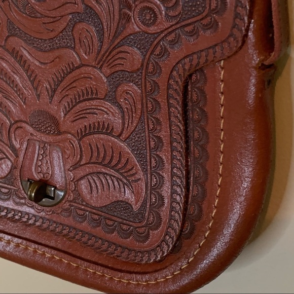 Vintage Tooled Leather Boho Purse - Picture 5 of 9